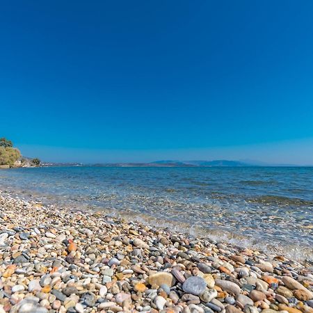Maria'S Seaside Villa - House With 3 Rooms In Marathon, With Wonderful 외부 사진