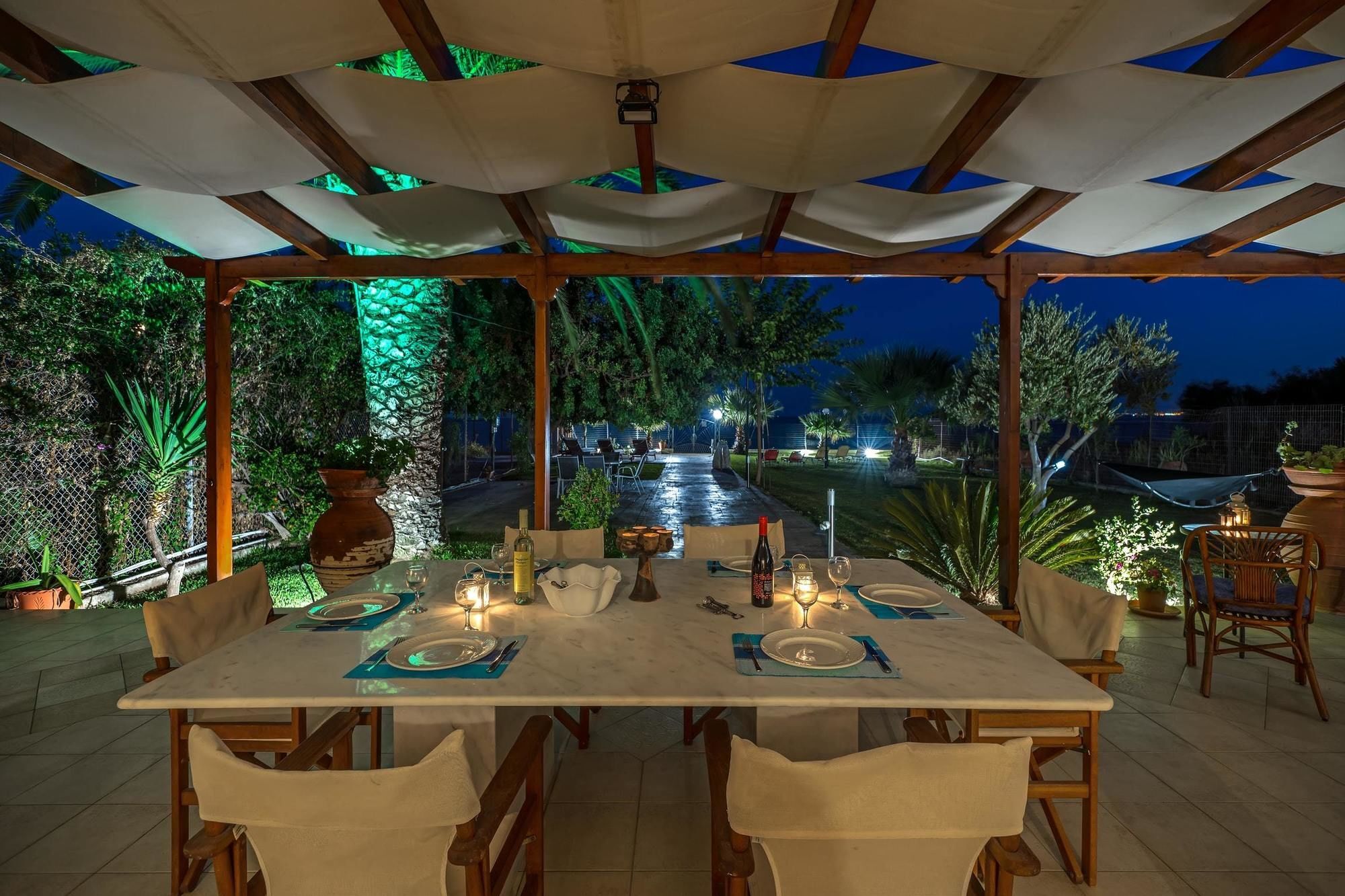 Maria'S Seaside Villa - House With 3 Rooms In Marathon, With Wonderful 외부 사진