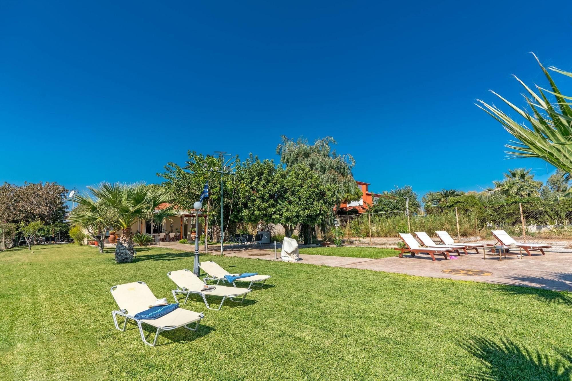 Maria'S Seaside Villa - House With 3 Rooms In Marathon, With Wonderful 외부 사진